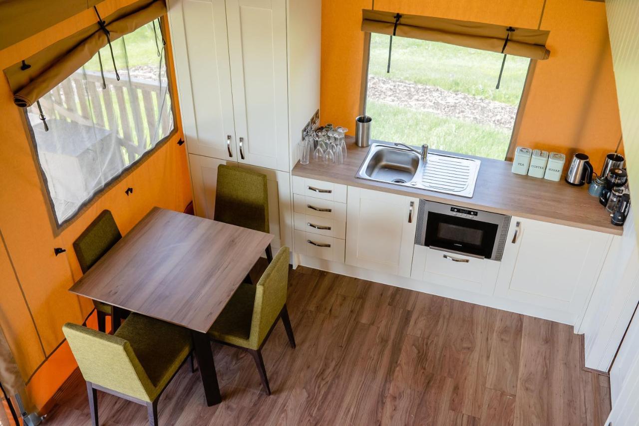 Hencote Vineyard Glamping Village Shrewsbury Ngoại thất bức ảnh