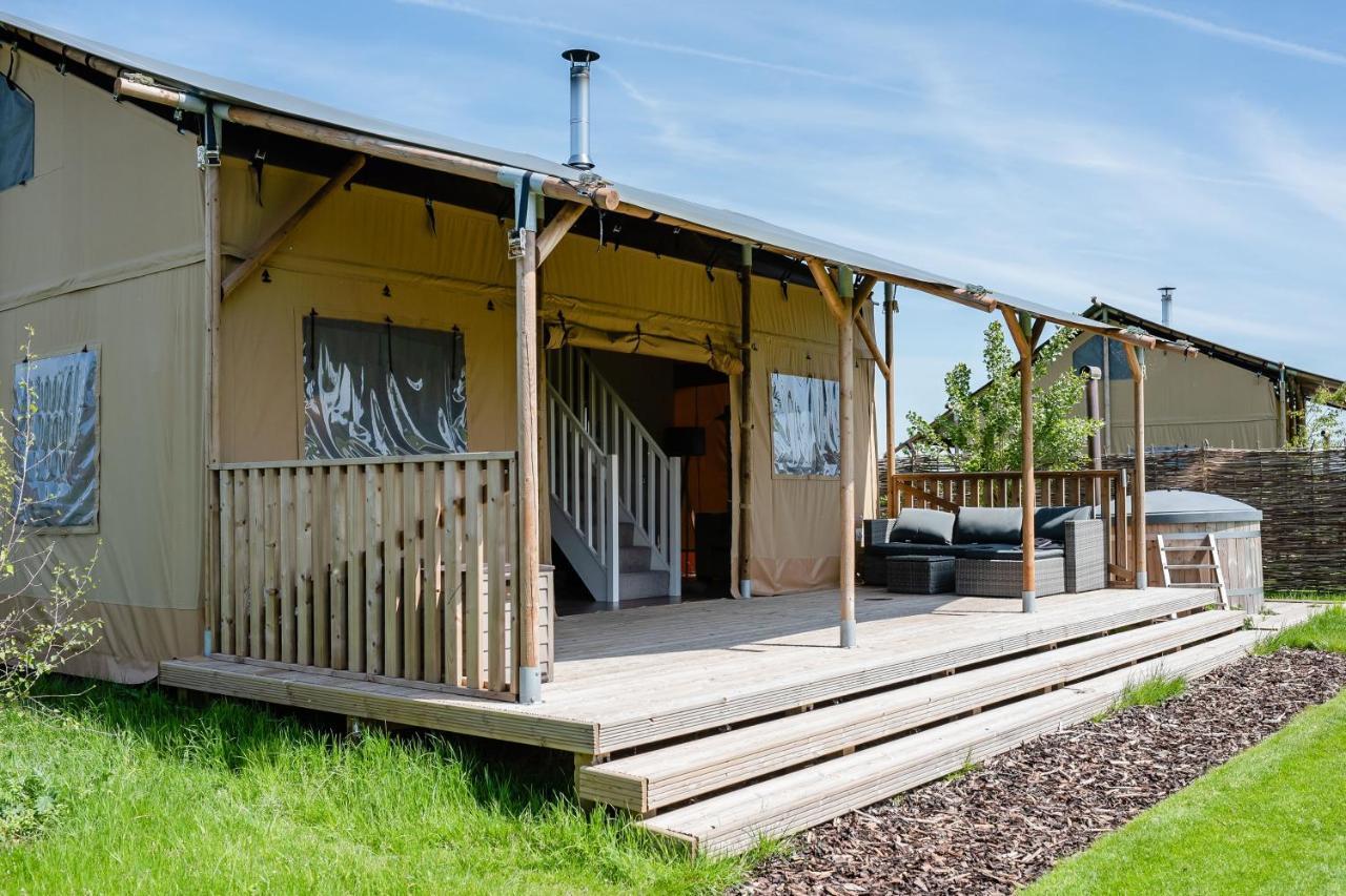 Hencote Vineyard Glamping Village Shrewsbury Ngoại thất bức ảnh