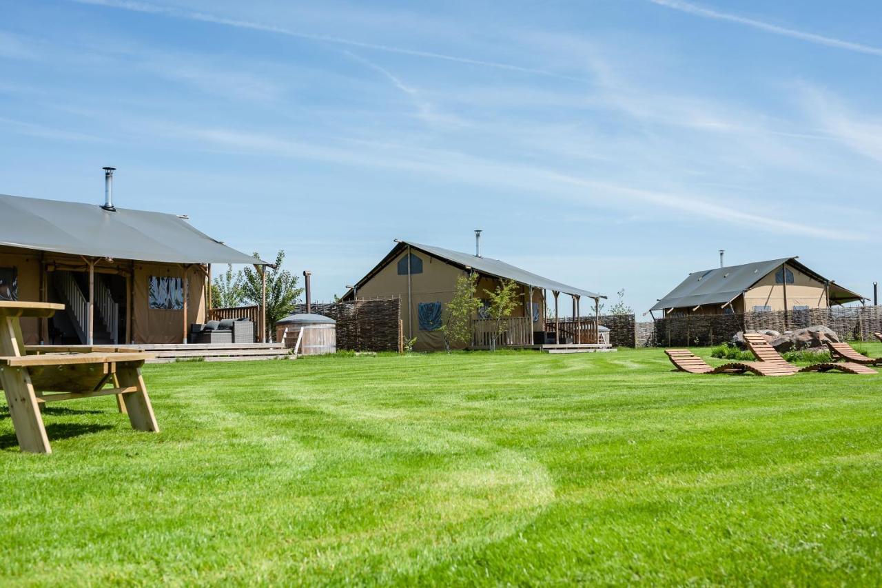 Hencote Vineyard Glamping Village Shrewsbury Ngoại thất bức ảnh